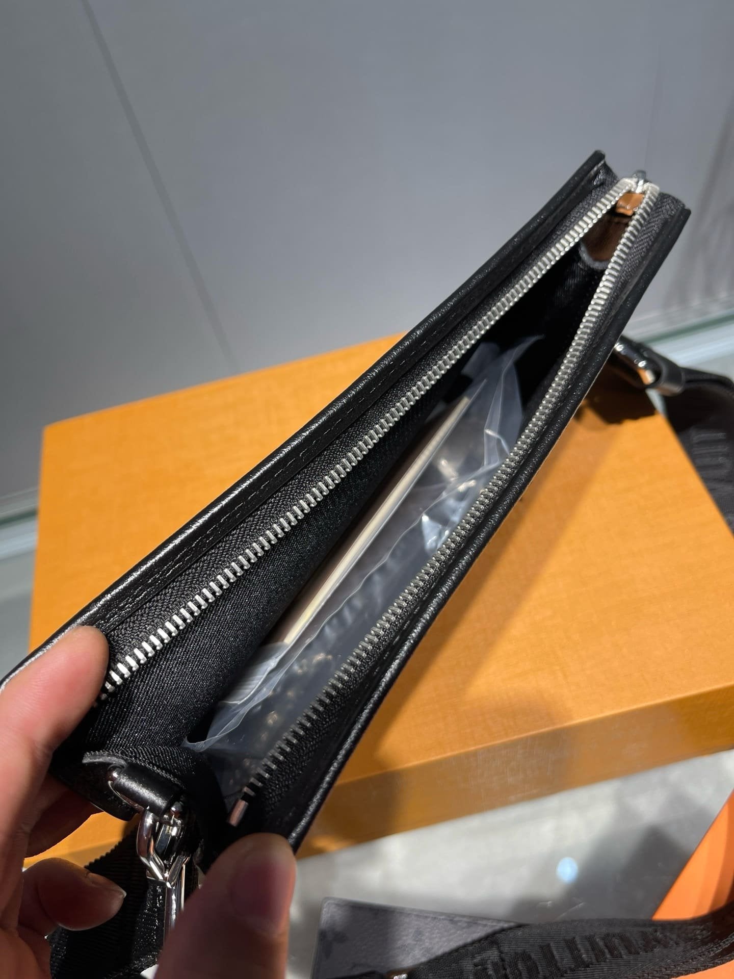 Louis Vuitton M81124 Gaston Wearable Wallet