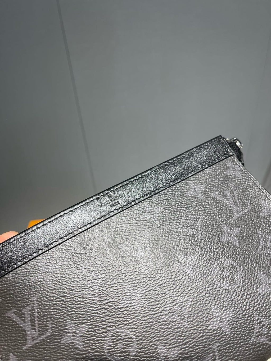 Louis Vuitton M81124 Gaston Wearable Wallet