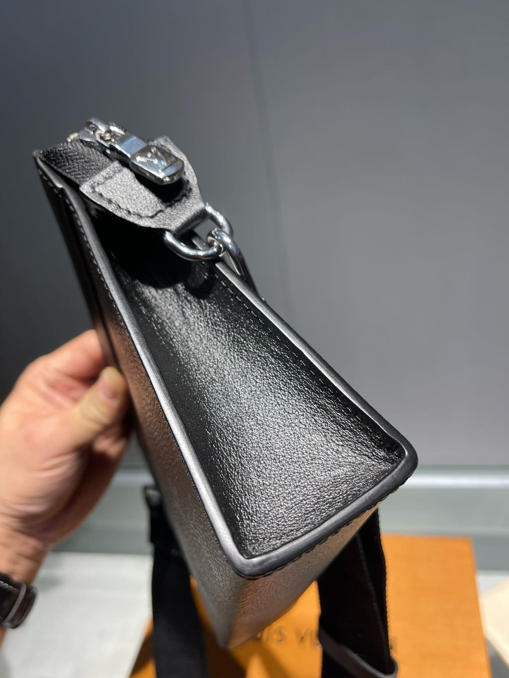 Louis Vuitton M81124 Gaston Wearable Wallet