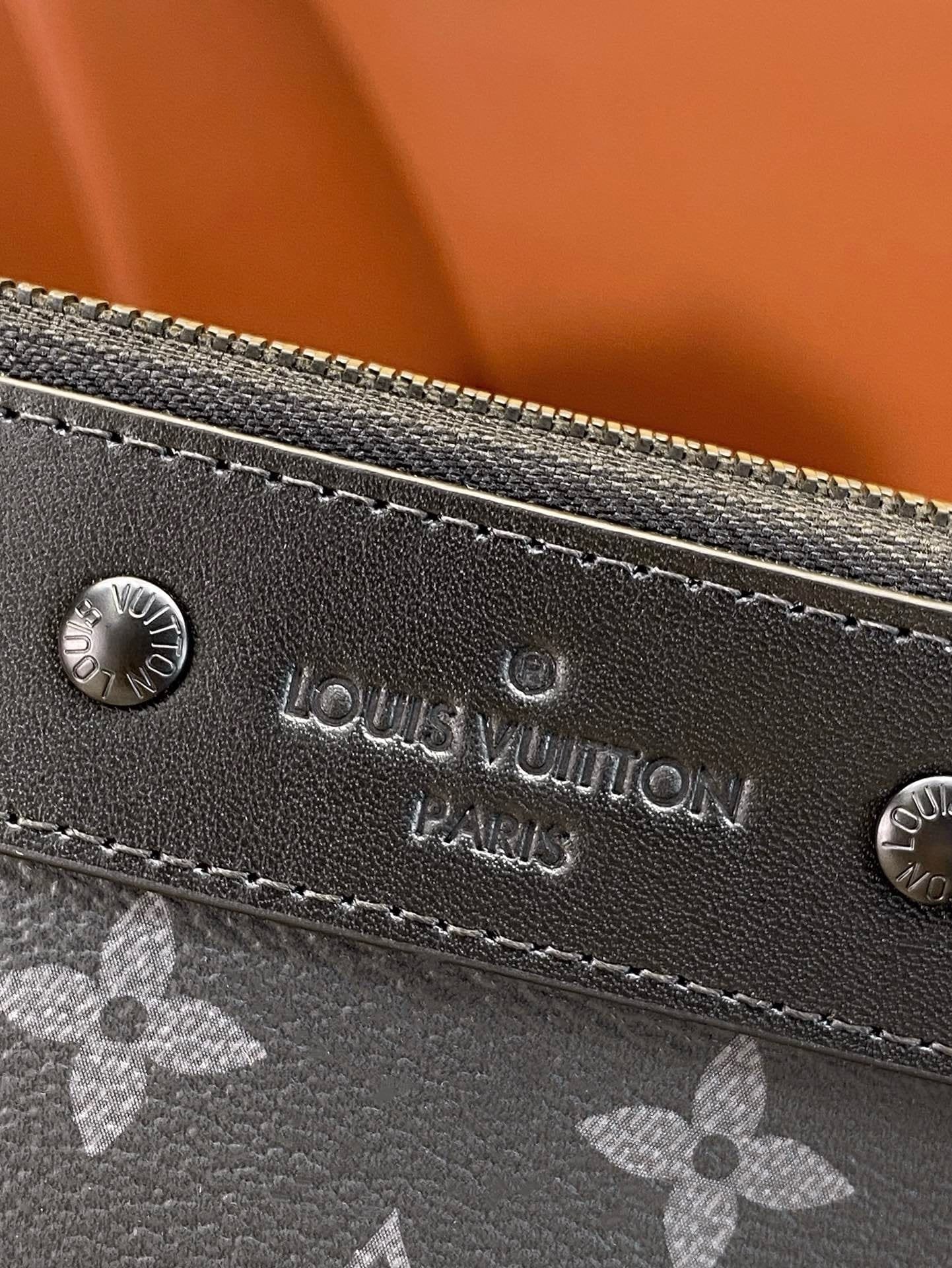 Louis Vuitton M81569 Pochette To-Go