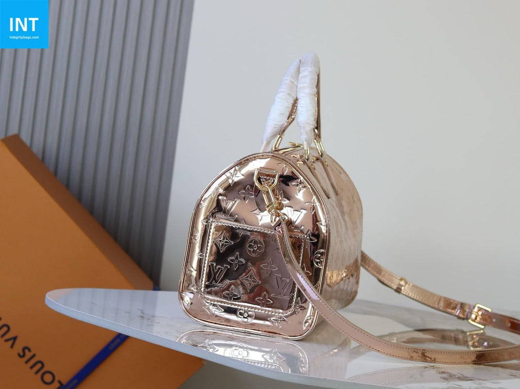 Louis Vuitton M26497 Speedy Bandouliere 25
