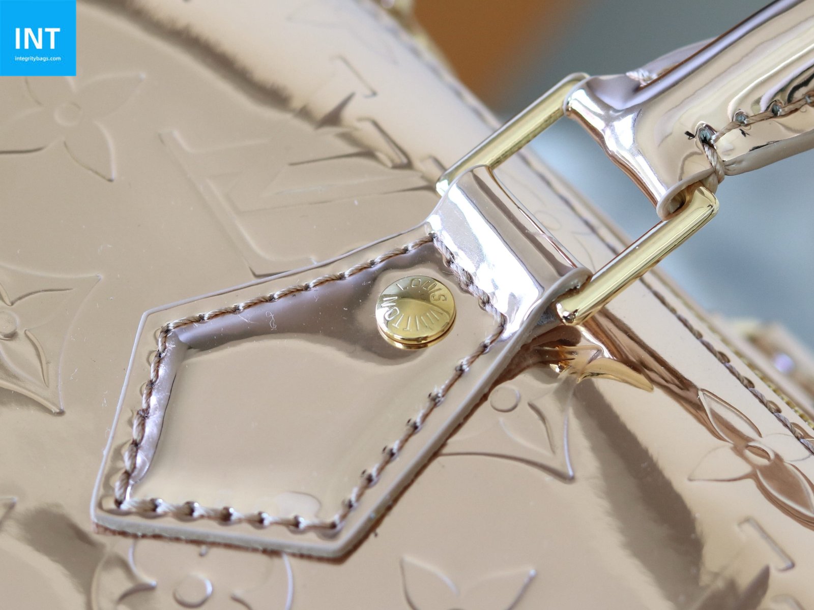 Louis Vuitton M26497 Speedy Bandouliere 25