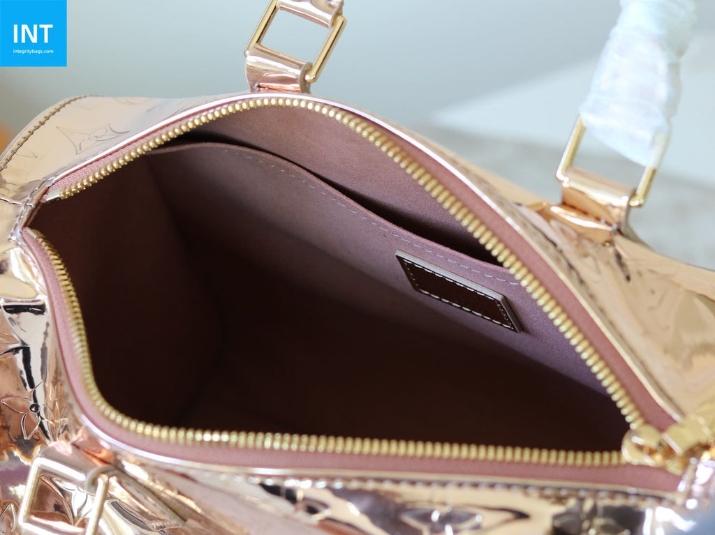 Louis Vuitton M26497 Speedy Bandouliere 25