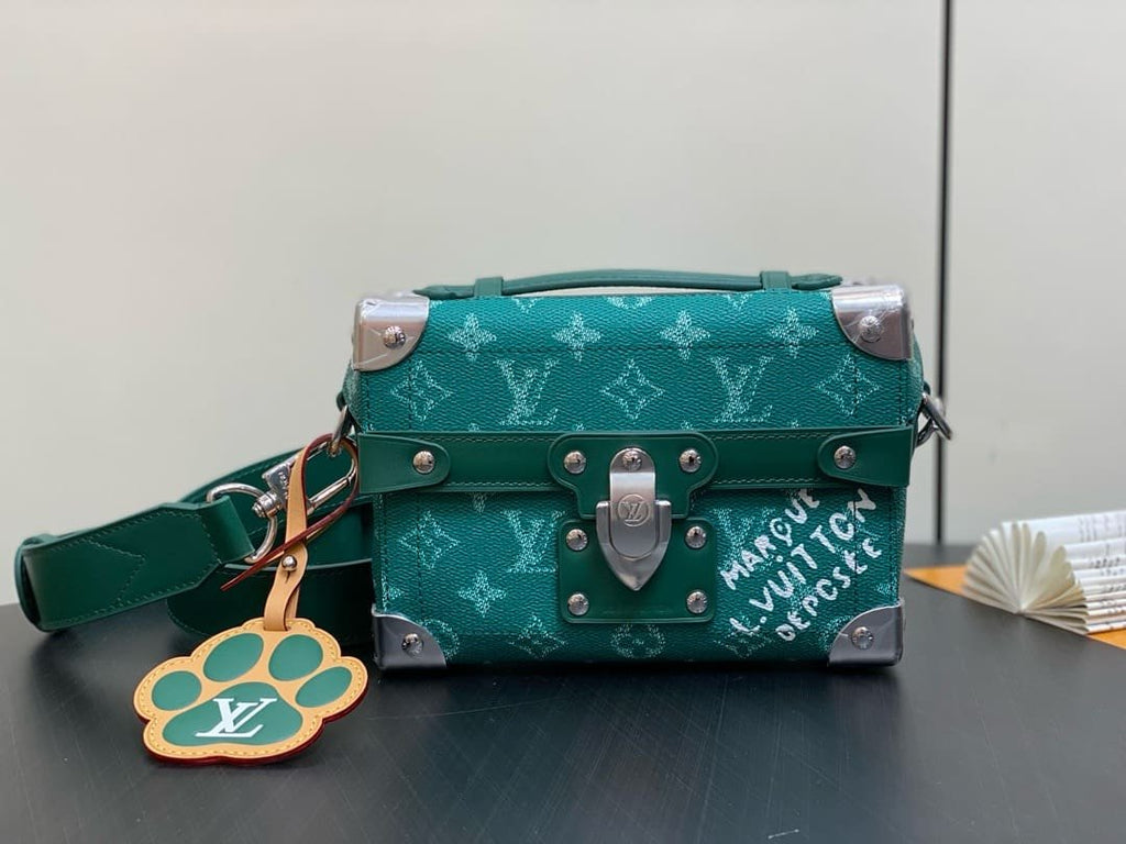 Louis Vuitton M12686 Soul Trunk