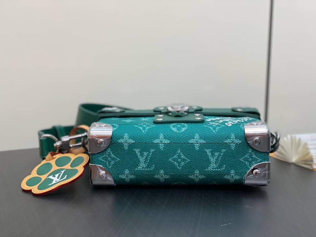 Louis Vuitton M12686 Soul Trunk