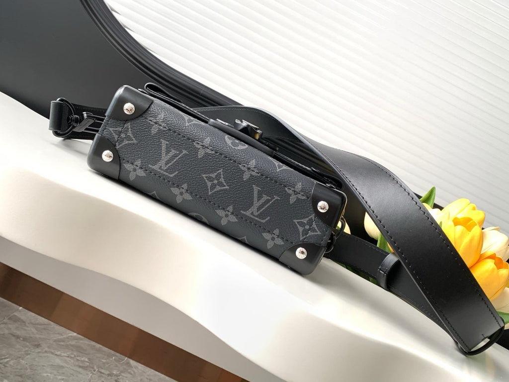Louis Vuitton M11743 Soul Trunk
