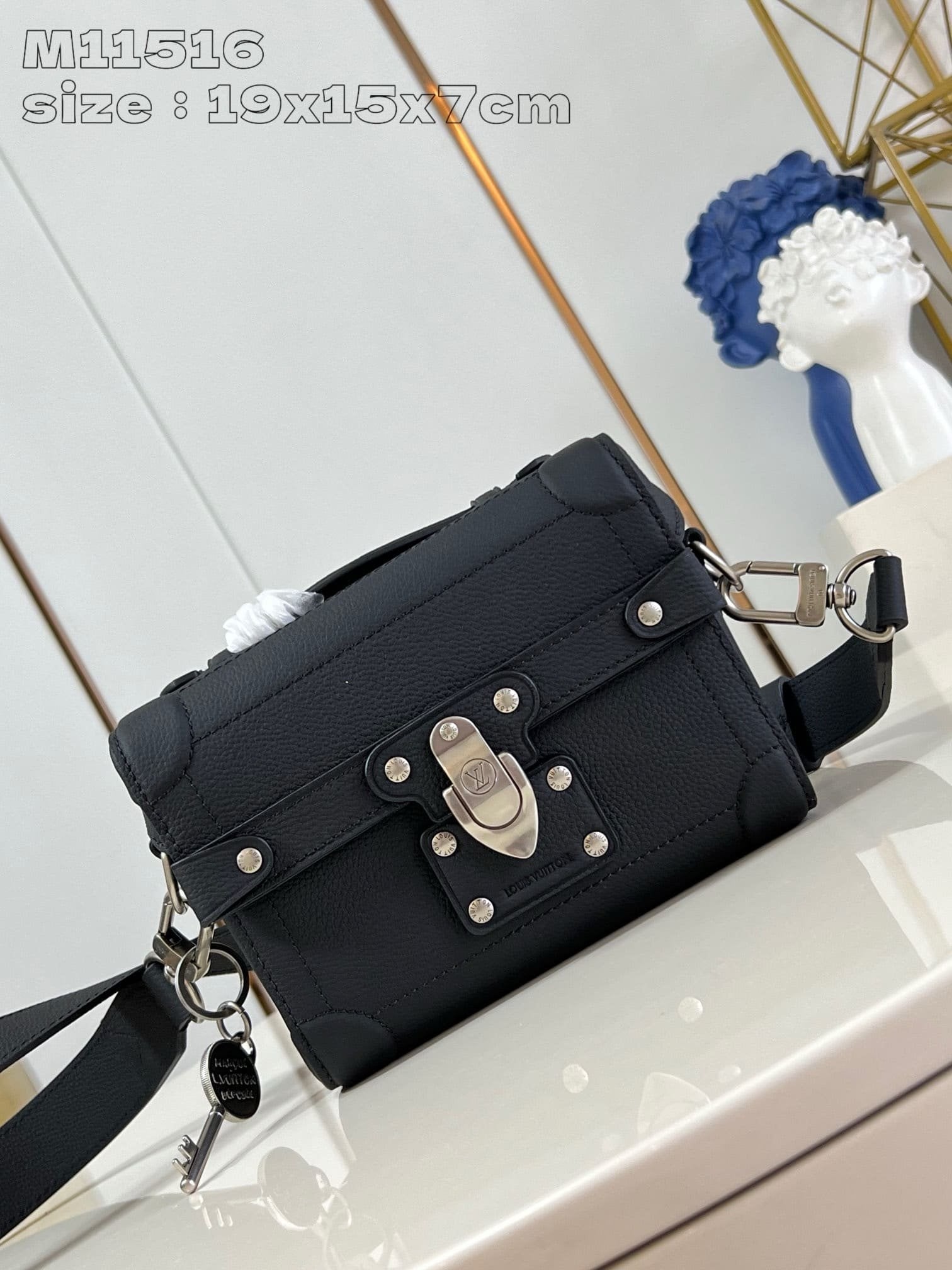 Louis Vuitton M11516 Soul Trunk