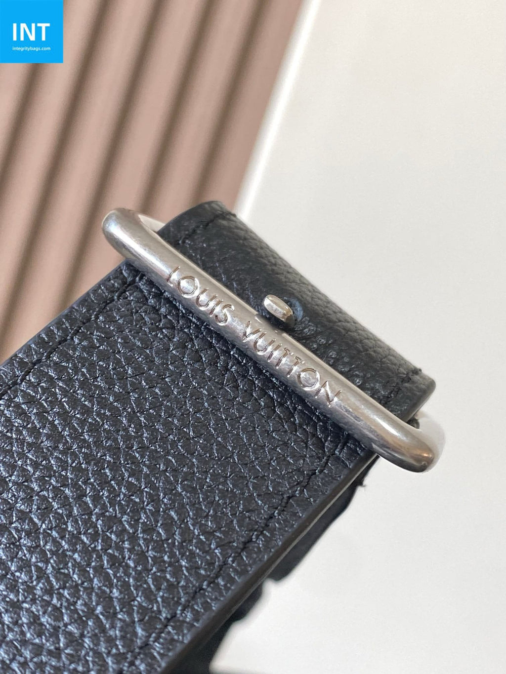 Louis Vuitton M27022 Verso Hobo