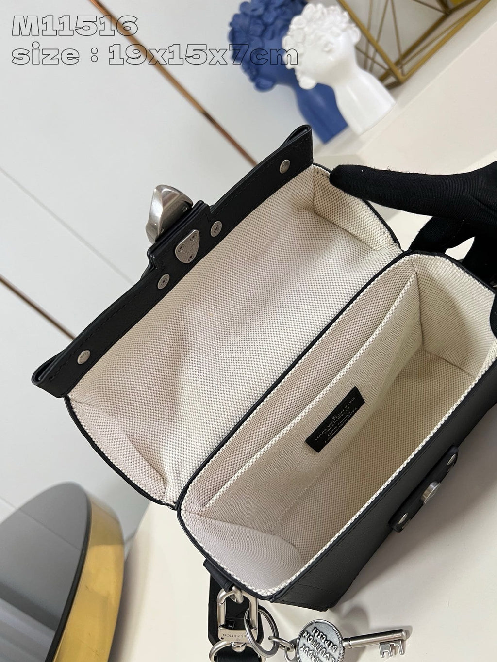 Louis Vuitton M11516 Soul Trunk