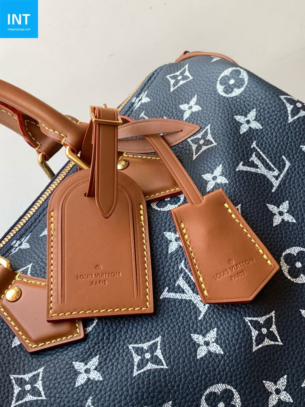 Louis Vuitton M15282 Speedy P9 30 mit Schulterriemen