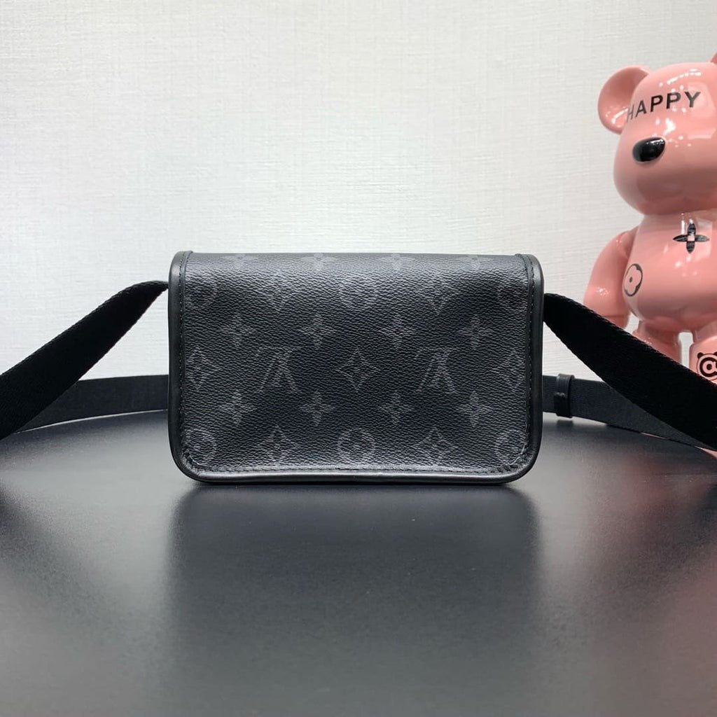 Louis Vuitton M12599 Bosphore Wearable Wallet
