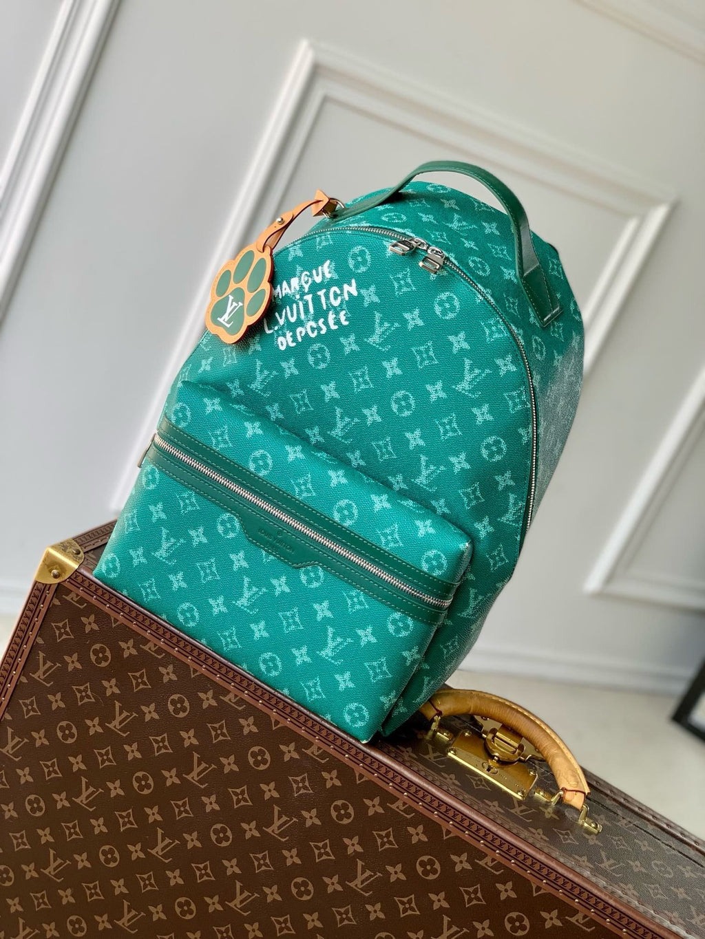 Louis Vuitton M12780 Discovery Backpack PM