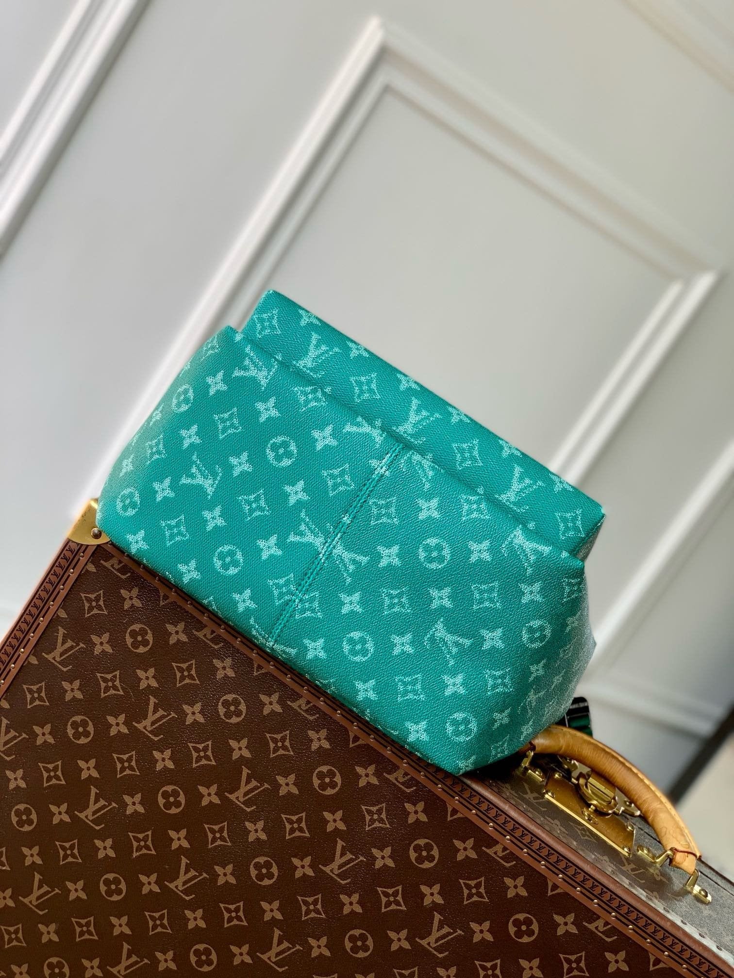 Louis Vuitton M12780 Discovery Backpack PM