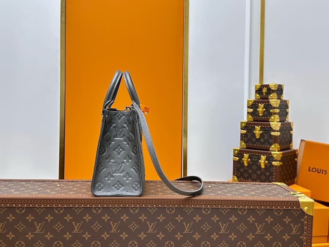 Louis Vuitton M12886 OnTheGo PM