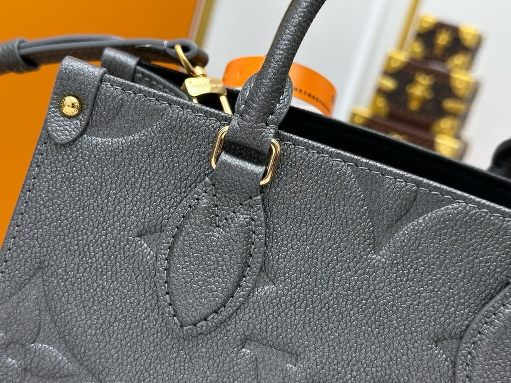 Louis Vuitton M12886 OnTheGo PM