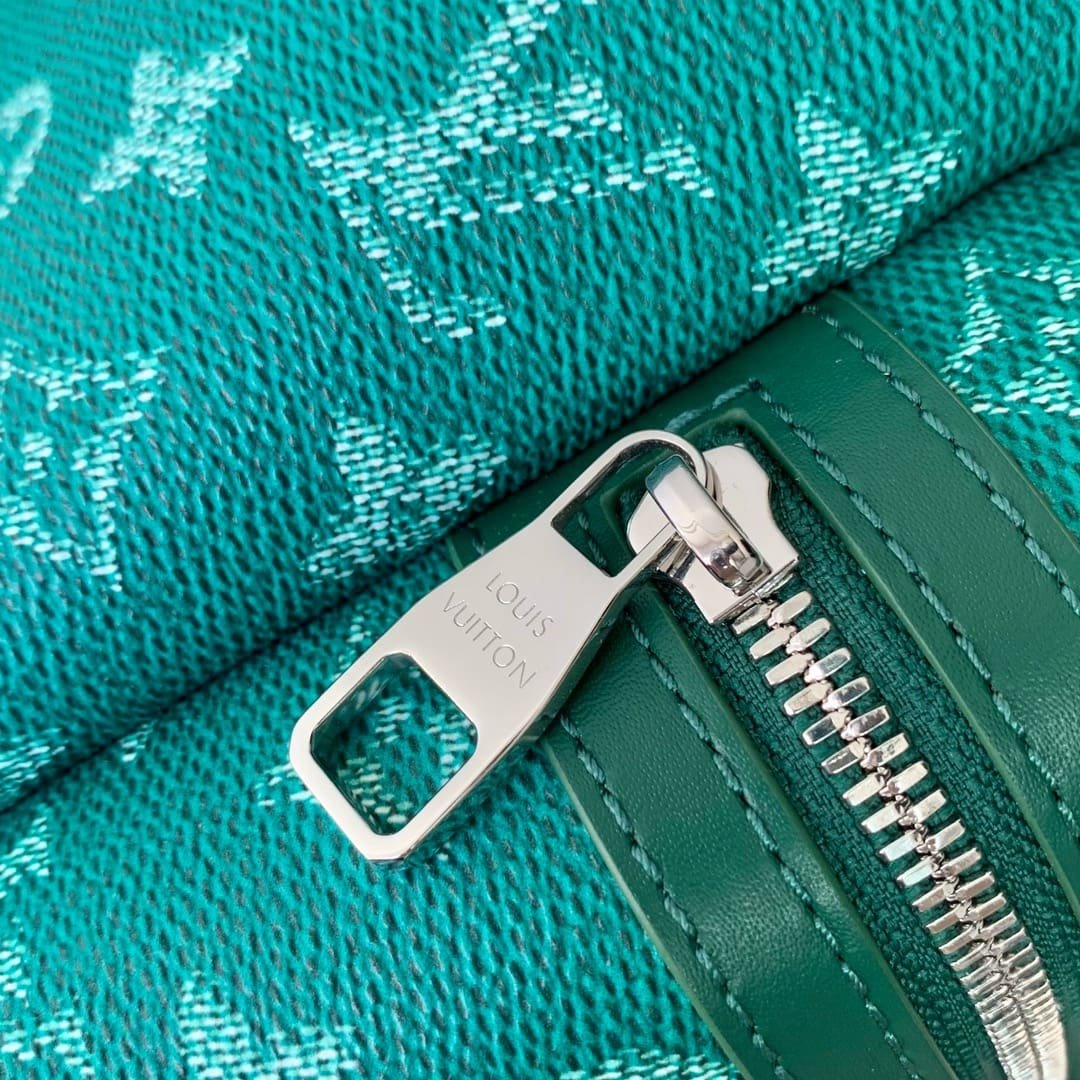 Louis Vuitton M12780 Discovery Backpack PM