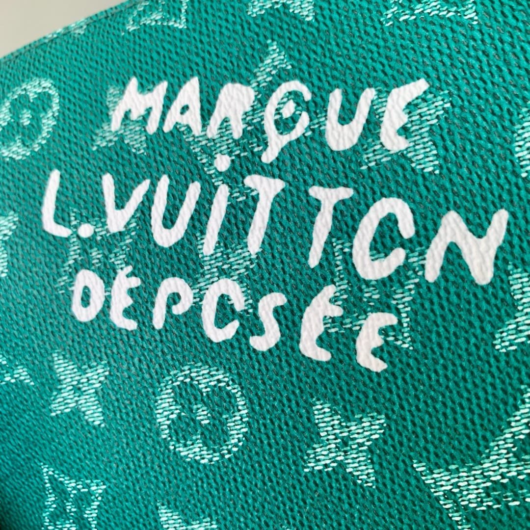Louis Vuitton M12780 Discovery Backpack PM
