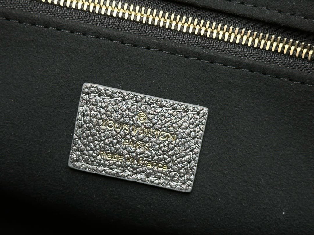 Louis Vuitton M12886 OnTheGo PM
