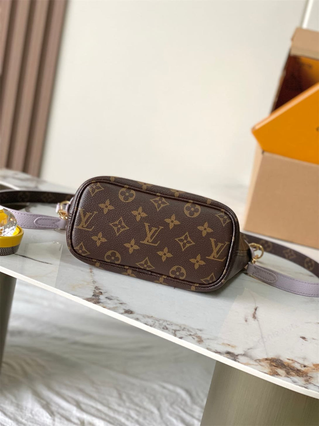 Louis Vuitton M25656 Neverfull Bandoulière Inside Out BB