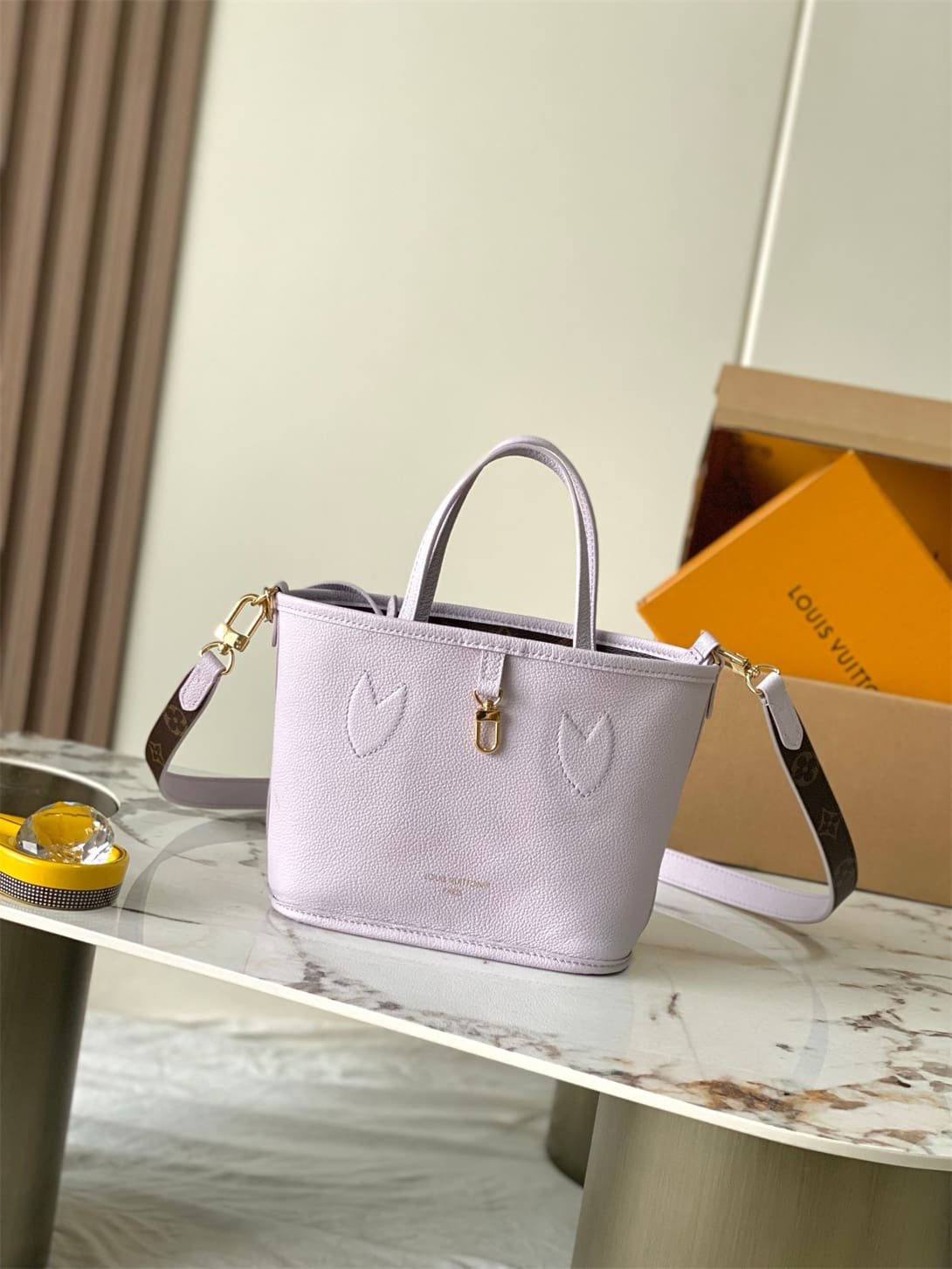 Louis Vuitton M25656 Neverfull Bandoulière Inside Out BB