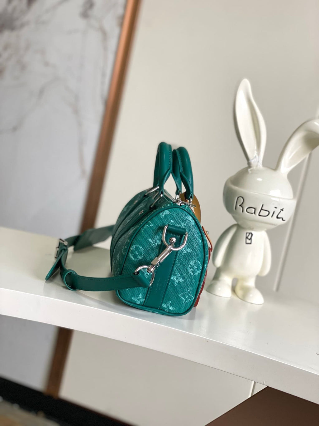 Louis Vuitton M12684 Keepall Bandoulière 25