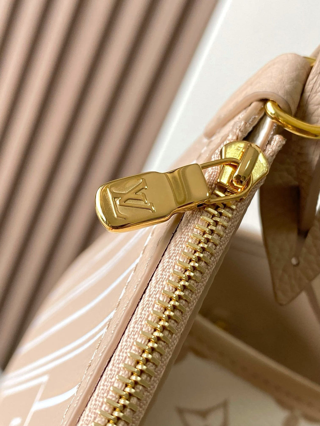 Louis Vuitton M25665 Neverfull Inside Out MM