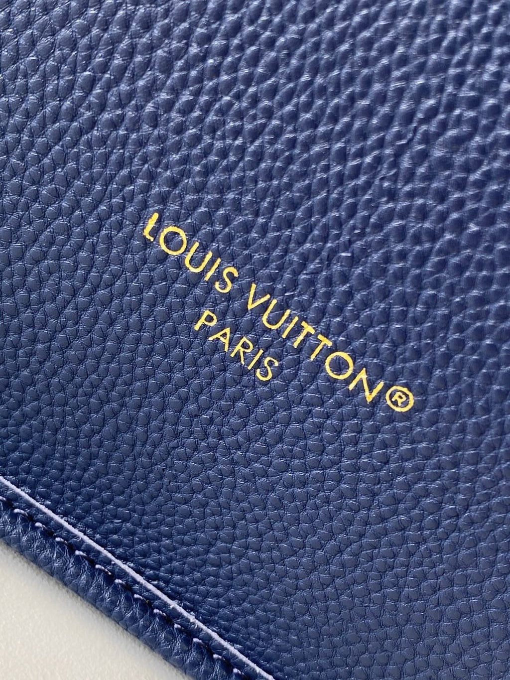 Louis Vuitton M14994 Neverfull Inside Out MM
