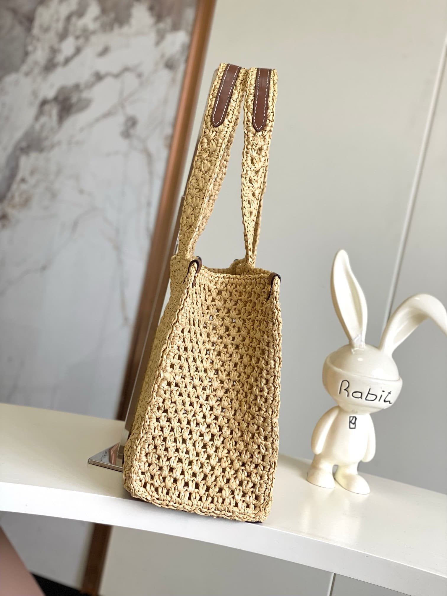 Louis Vuitton M24723 OnTheGo MM