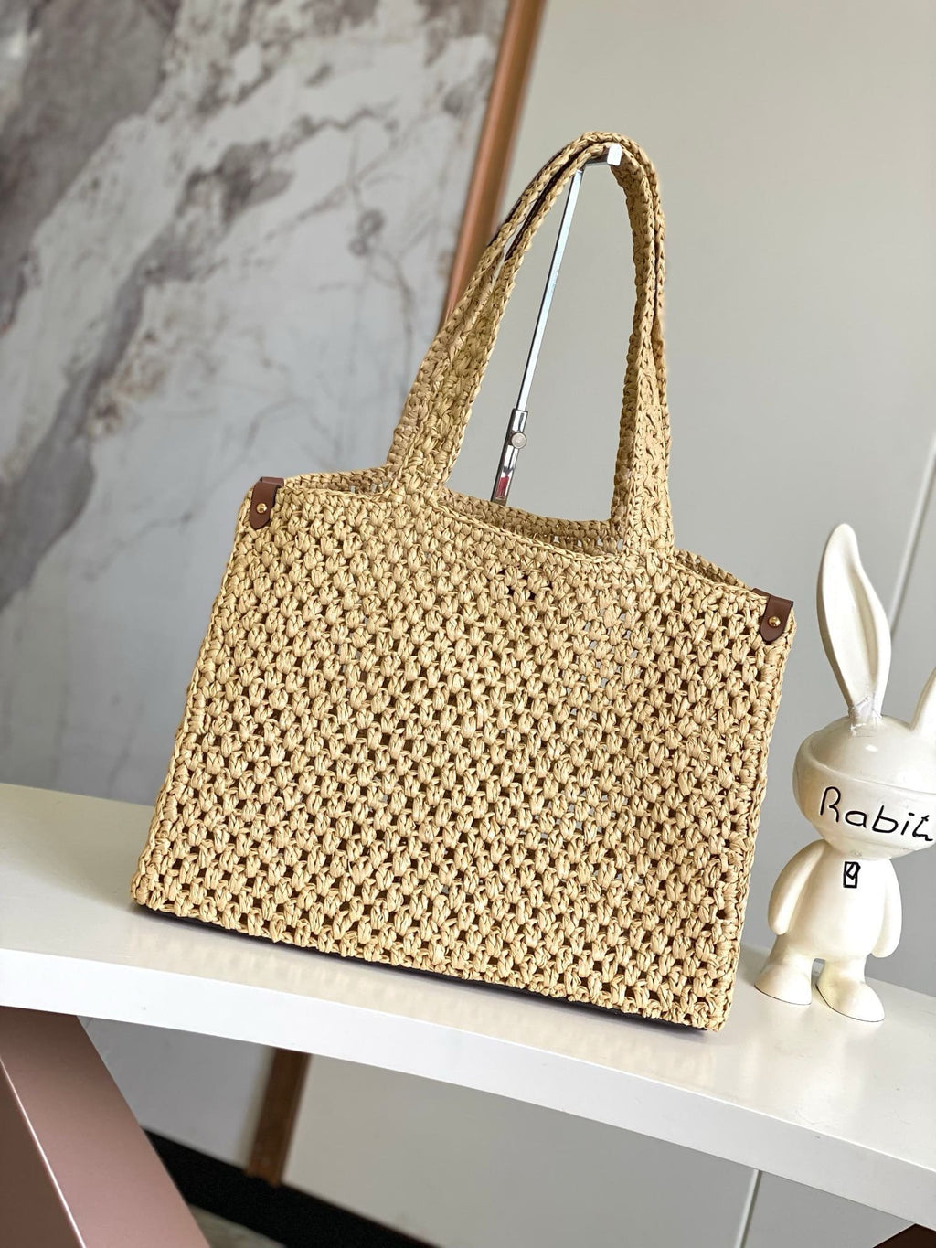 Louis Vuitton M24723 OnTheGo MM