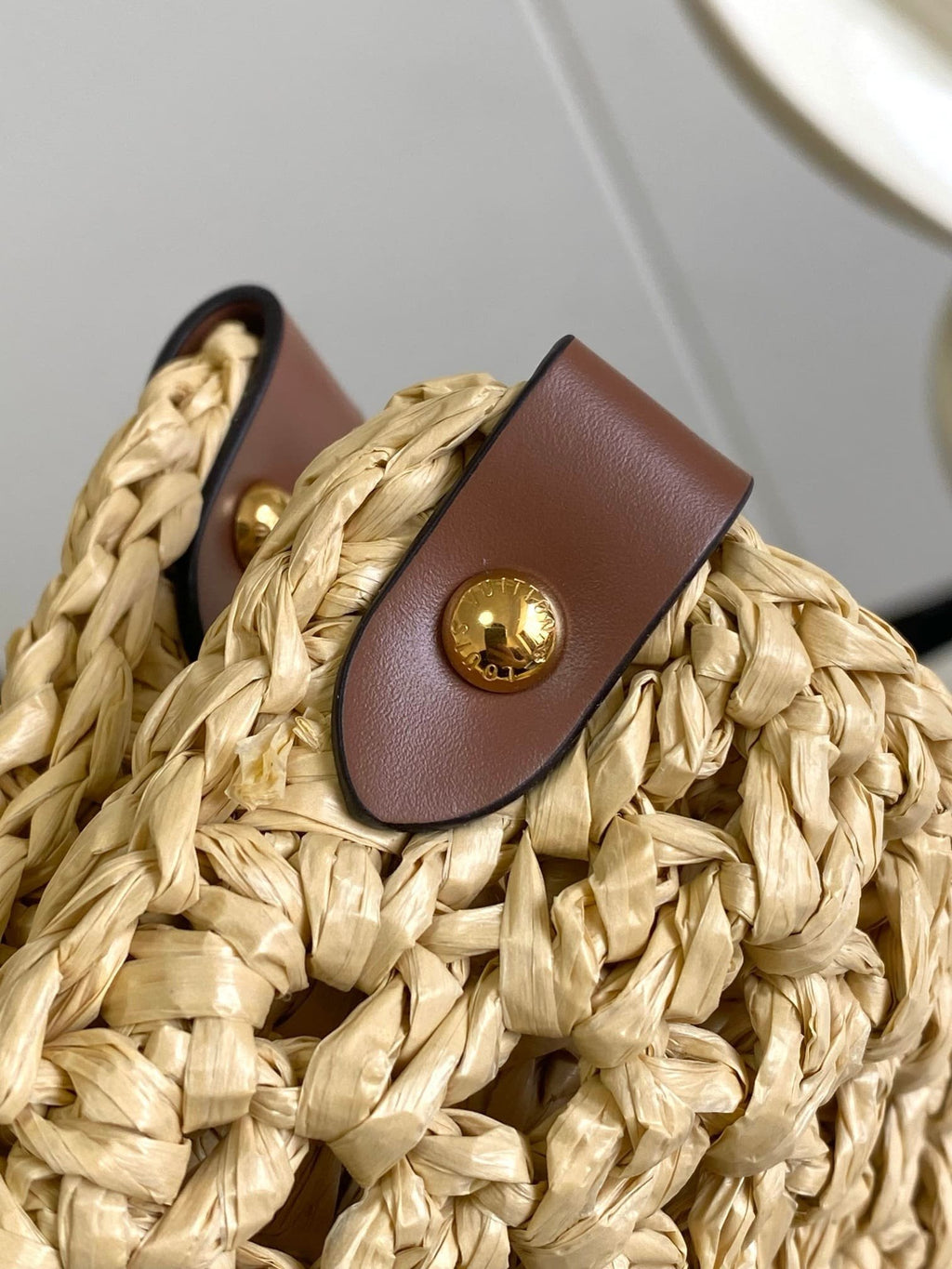 Louis Vuitton M24723 OnTheGo MM
