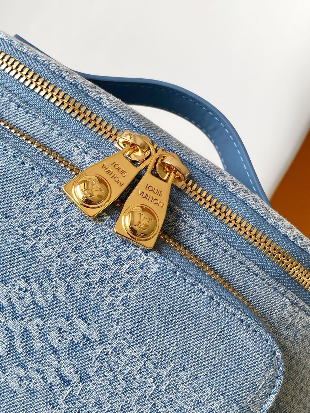 Louis Vuitton N00205 Rush Bumbag
