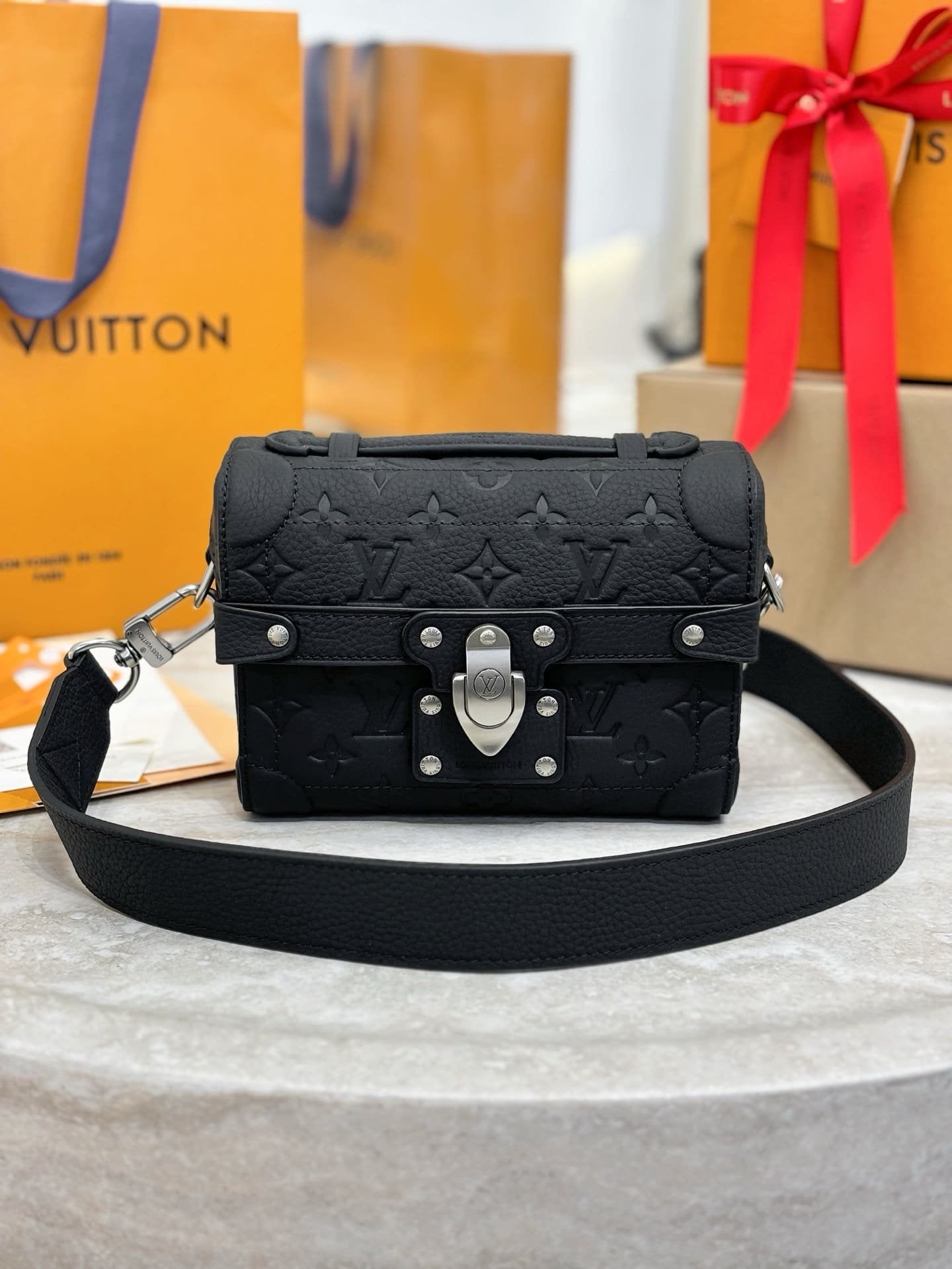 Louis Vuitton M13871 Soul Trunk
