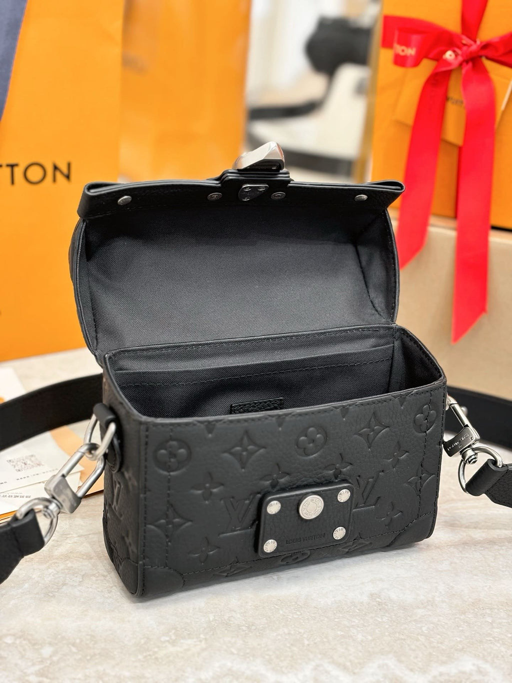 Louis Vuitton M13871 Soul Trunk