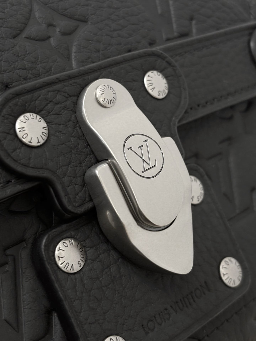 Louis Vuitton M13871 Soul Trunk