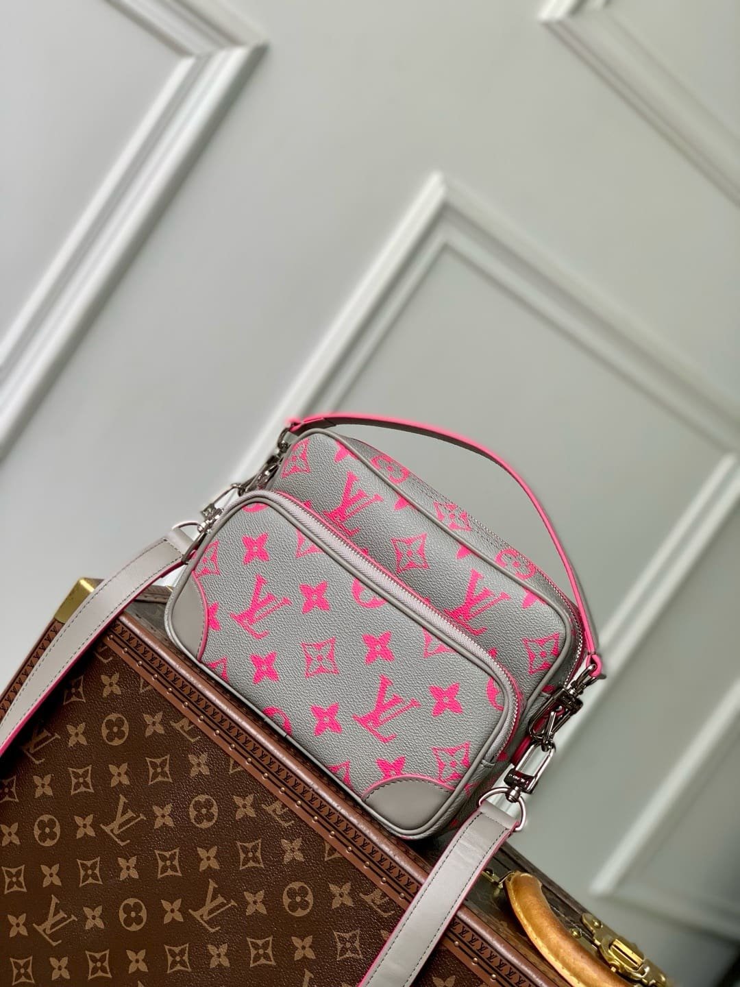 Louis Vuitton M15024 Nil