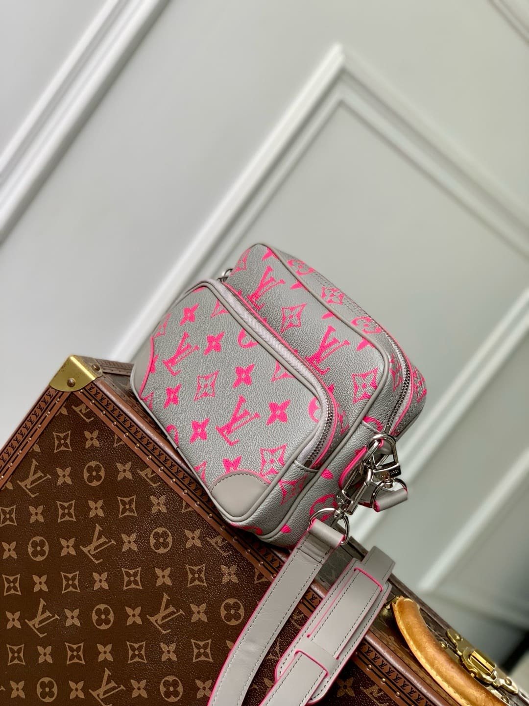 Louis Vuitton M15024 Nil