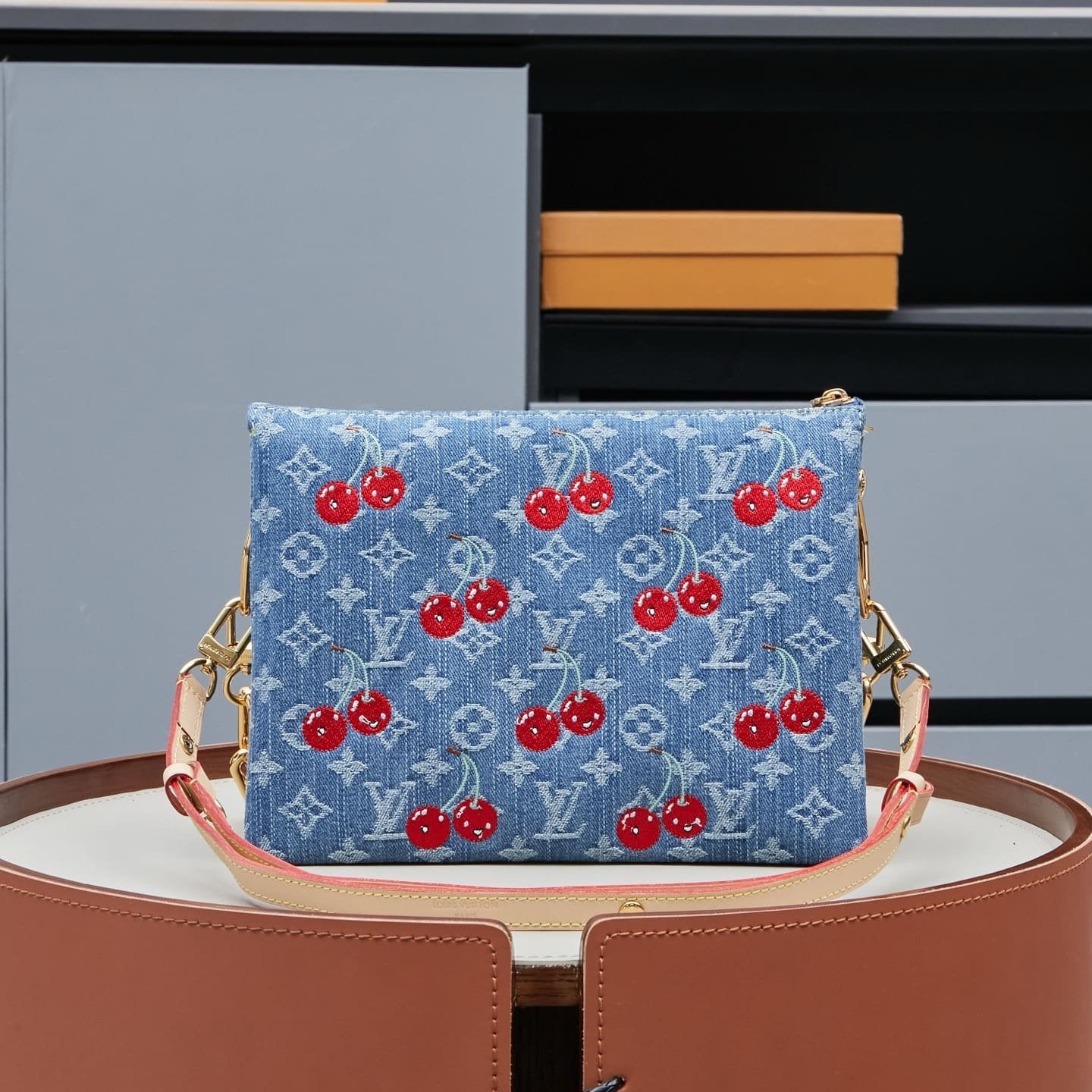 Louis Vuitton M14978 LV x TM Coussin PM