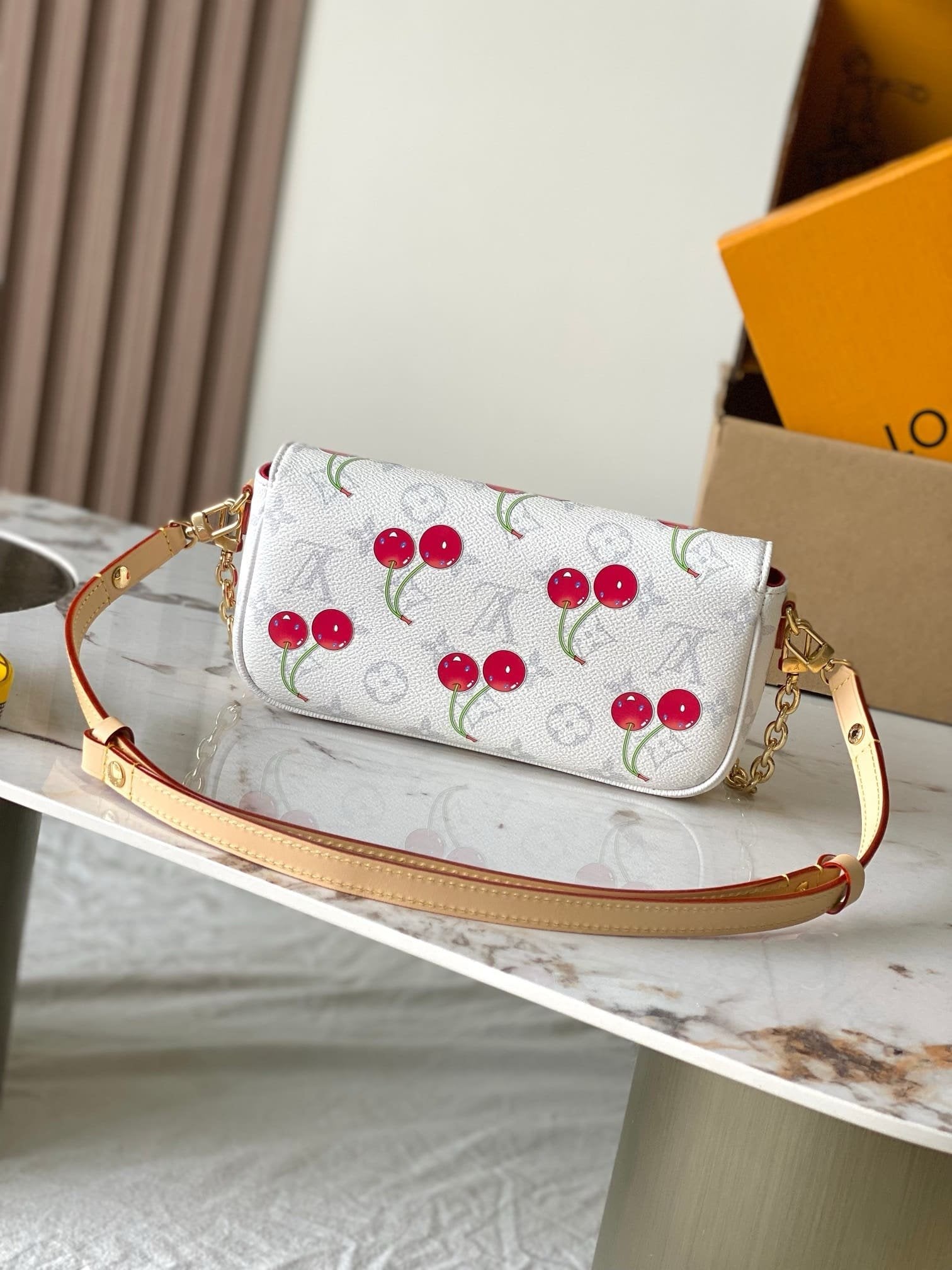 Louis Vuitton M14239 LV x TM Wallet On Chain Ivy