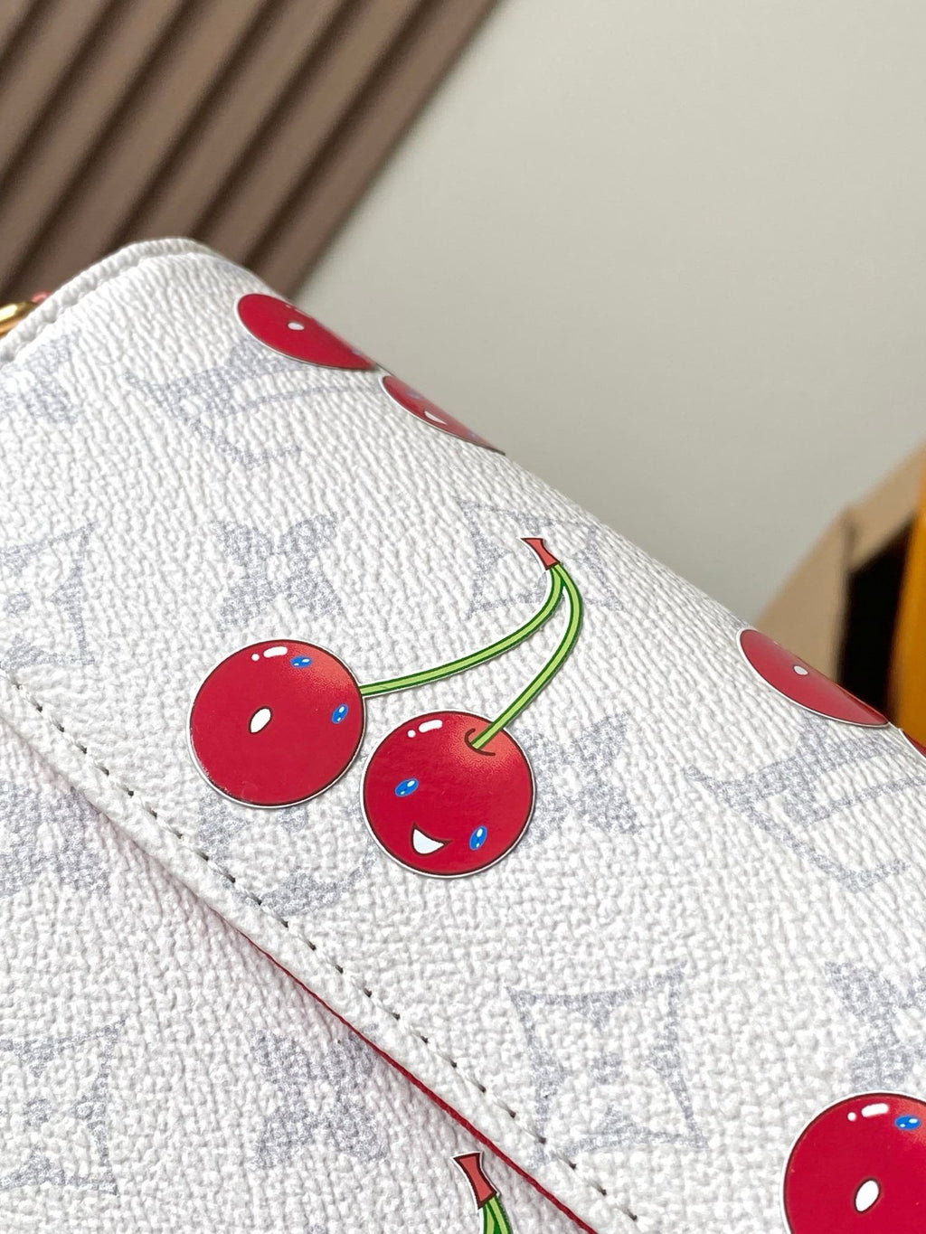 Louis Vuitton M14239 LV x TM Wallet On Chain Ivy
