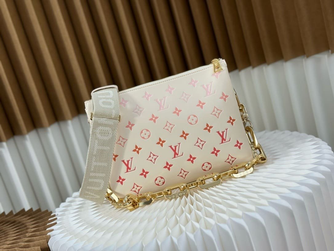 Louis Vuitton M25110 Coussin PM