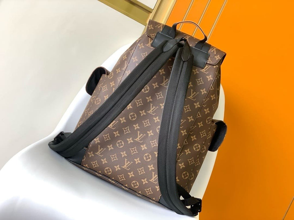 Louis Vuitton M46686 Christopher MM