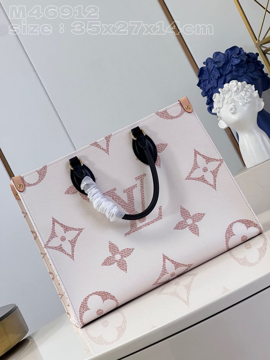 Louis Vuitton OnTheGo MM M46912