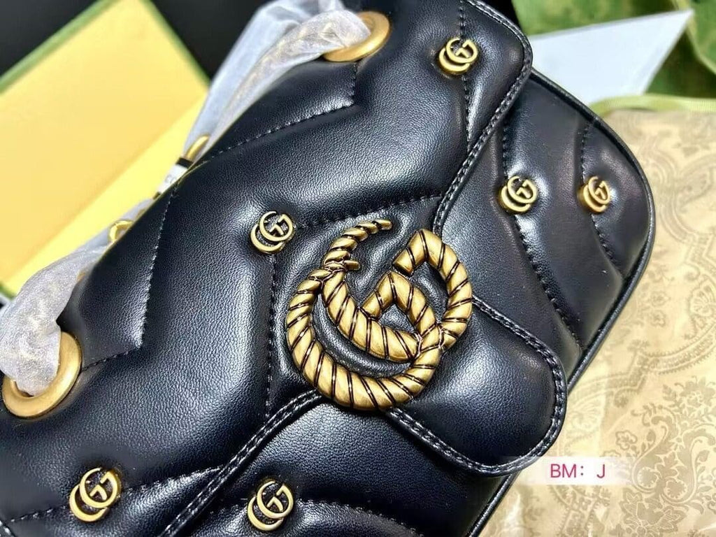 GUCCI MARMONT SMALL SHOULDER BAG BLACK