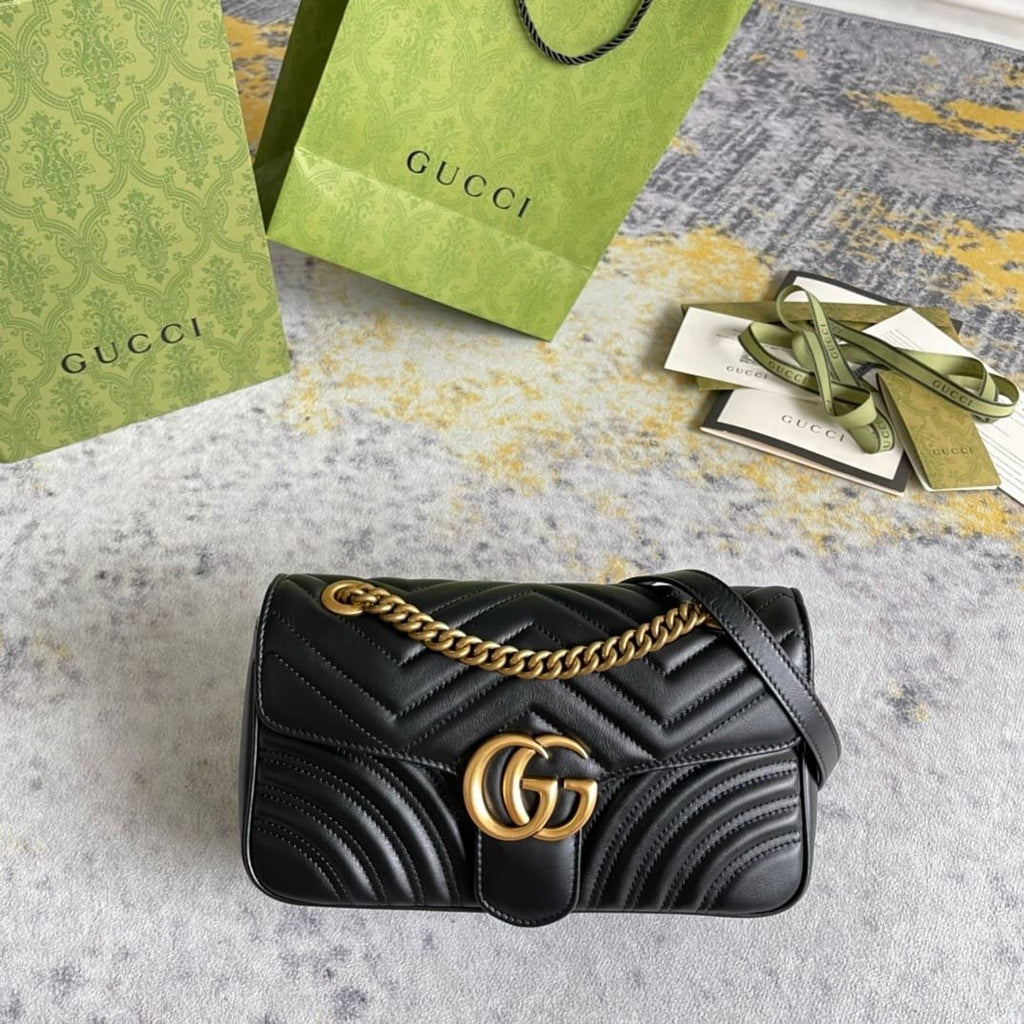 GUCCI MARMONT SMALL MATELASSÉ SHOULDER BAG