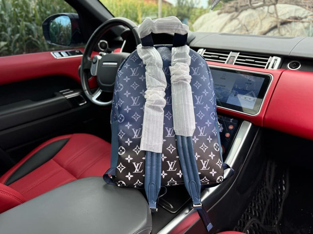 Louis Vuitton M11590 Discovery Backpack PM