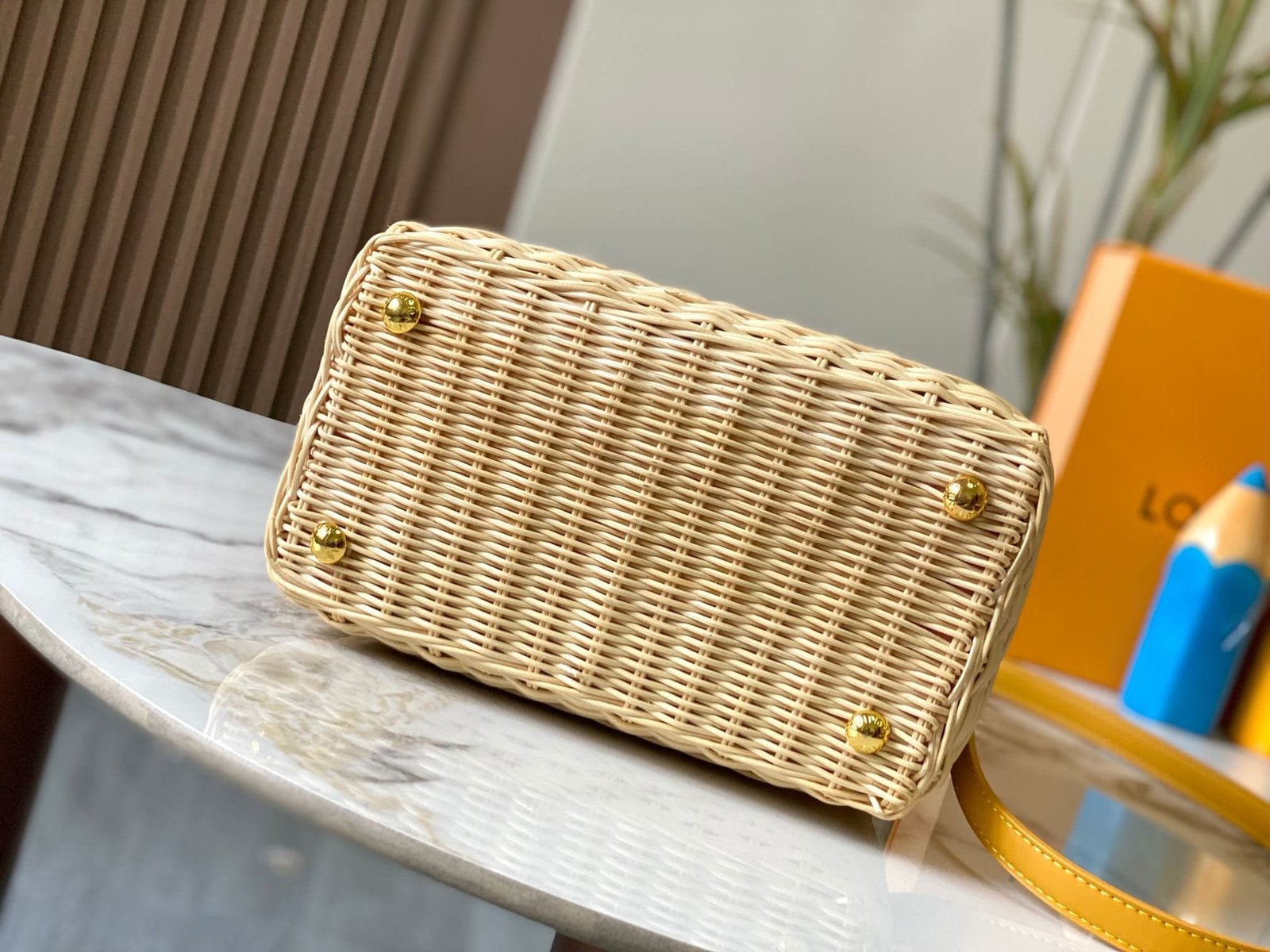 Louis Vuitton M24976 Capucines BB