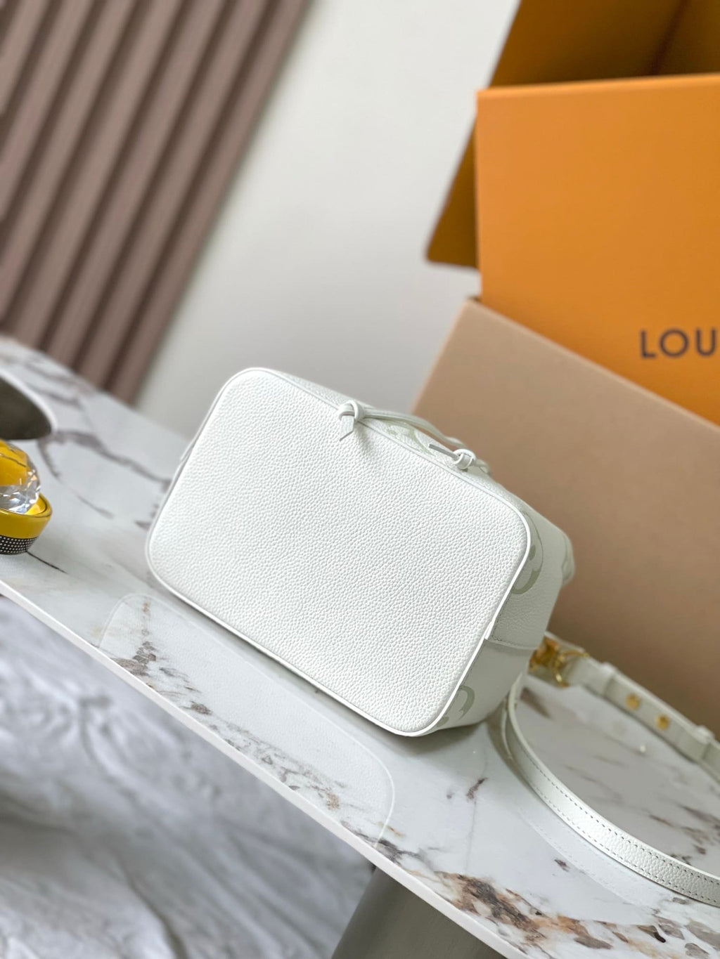 Louis Vuitton M24048 Néonoé BB