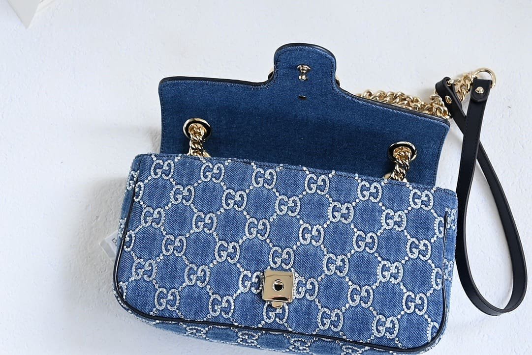 Gucci Marmont small shoulder
