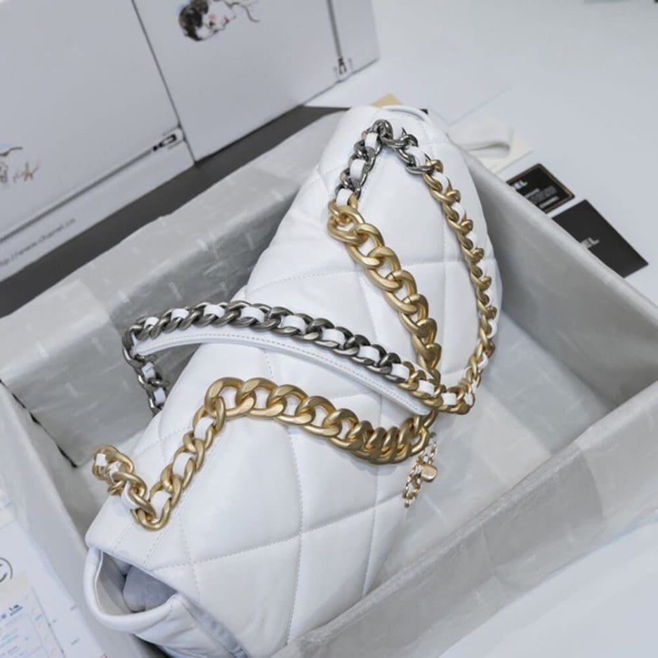 CHANEL 19 MAXI HANDBAG AS1162
