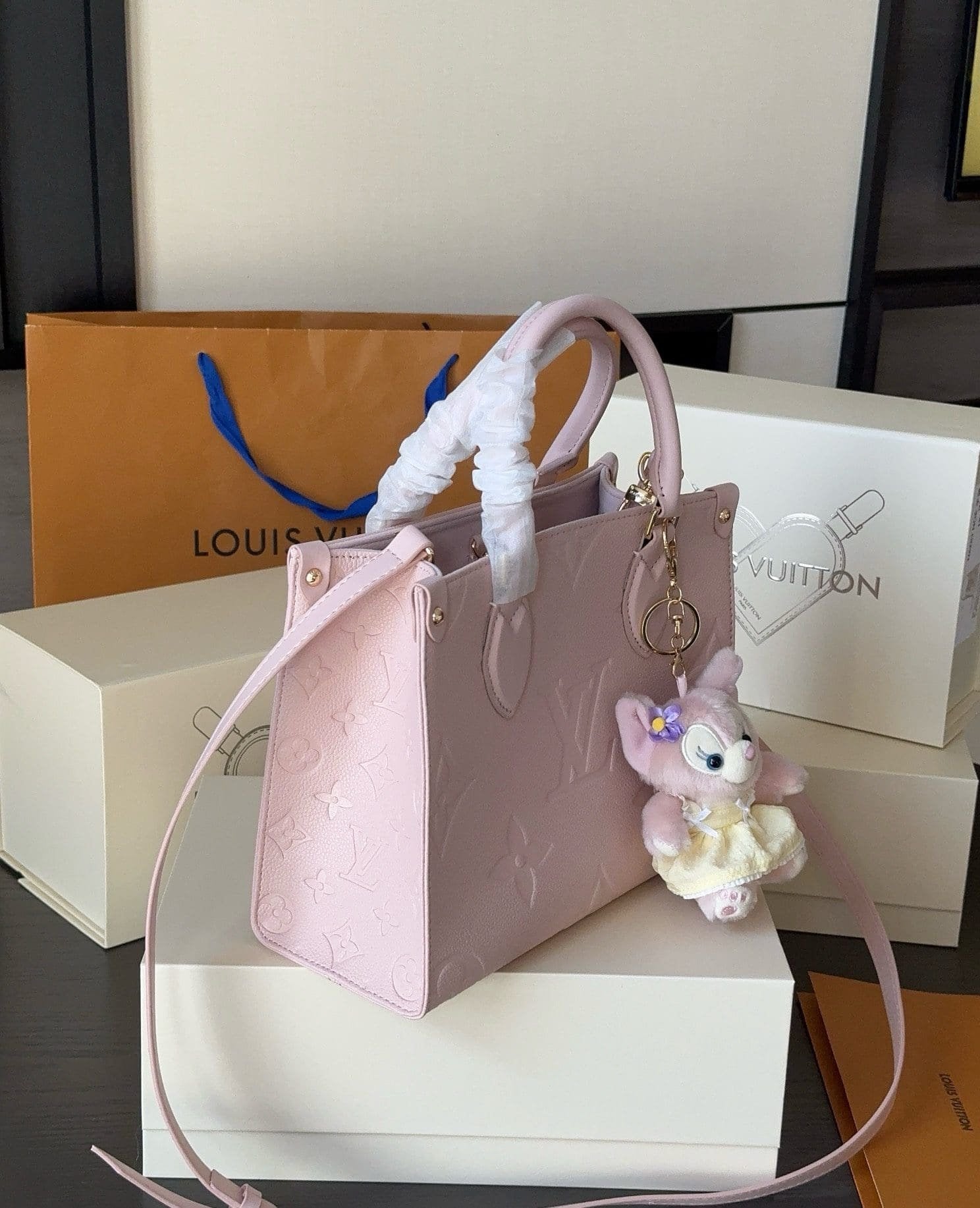 Louis Vuitton M47135 OnTheGo PM